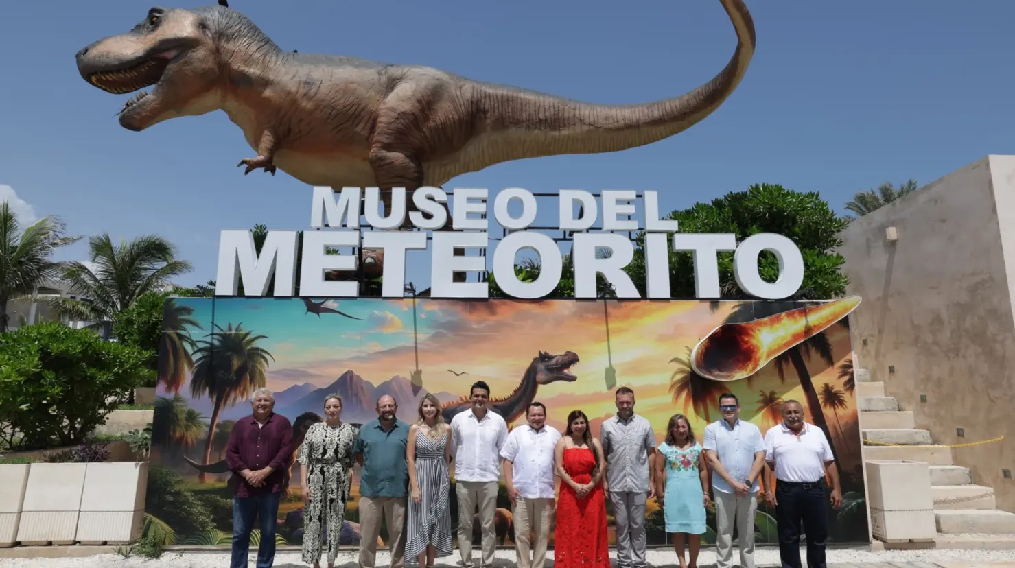 El domingo, el gobernador Joaquín Díaz Mena participó en la clausura de actividades por el tercer aniversario del Museo del Meteorito, evento en el cual refrendó su compromiso de impulsar el turismo  para Progreso.- Fuente Gobierno del Estado