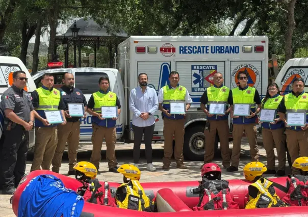 Protección Civil de San Pedro recibe reconocimientos por su labor de rescate