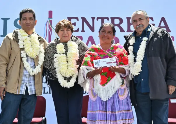 Delfina Gómez entrega por primera vez recursos directos a comunidades indígenas del Edomex