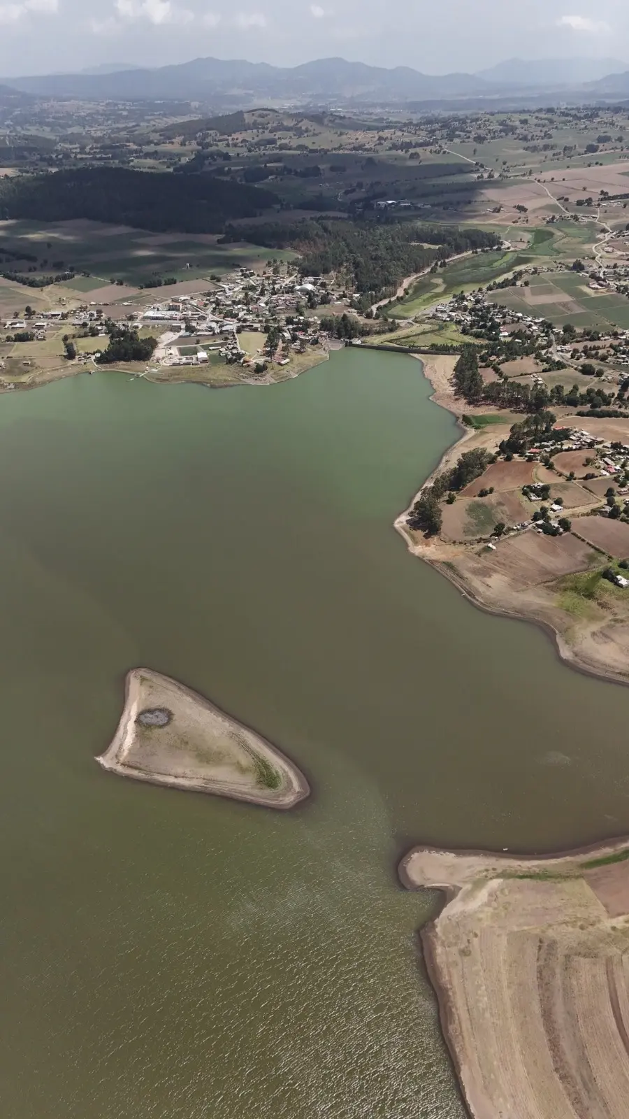 Presa Villa Victoria.     Foto: @ernesto_mendez