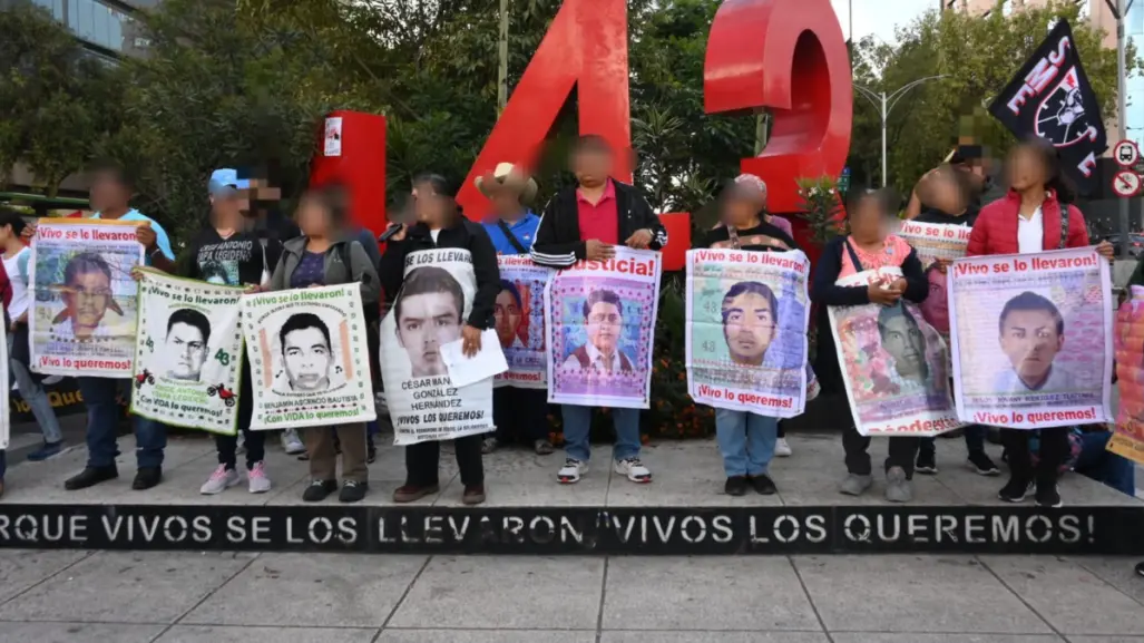 Sheinbaum a casi 11 años del caso Ayotzinapa: "Van a dar nuevas vías para encontrar a los jóvenes"