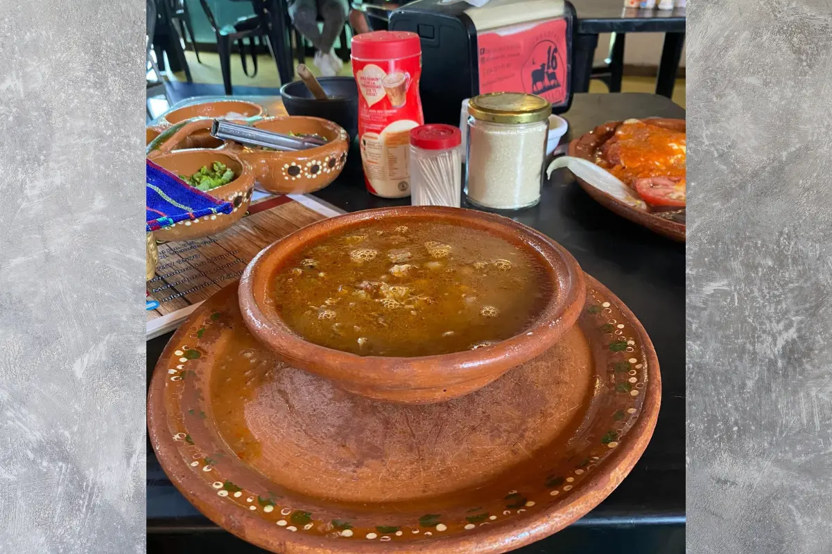Esta vía no solo conecta comunidades rurales, también se ha vuelto un destino popular para quienes buscan escapar del calor, disfrutar un buen almuerzo y convivir con la naturaleza. Foto: Facebook Turismo Tamaulipas