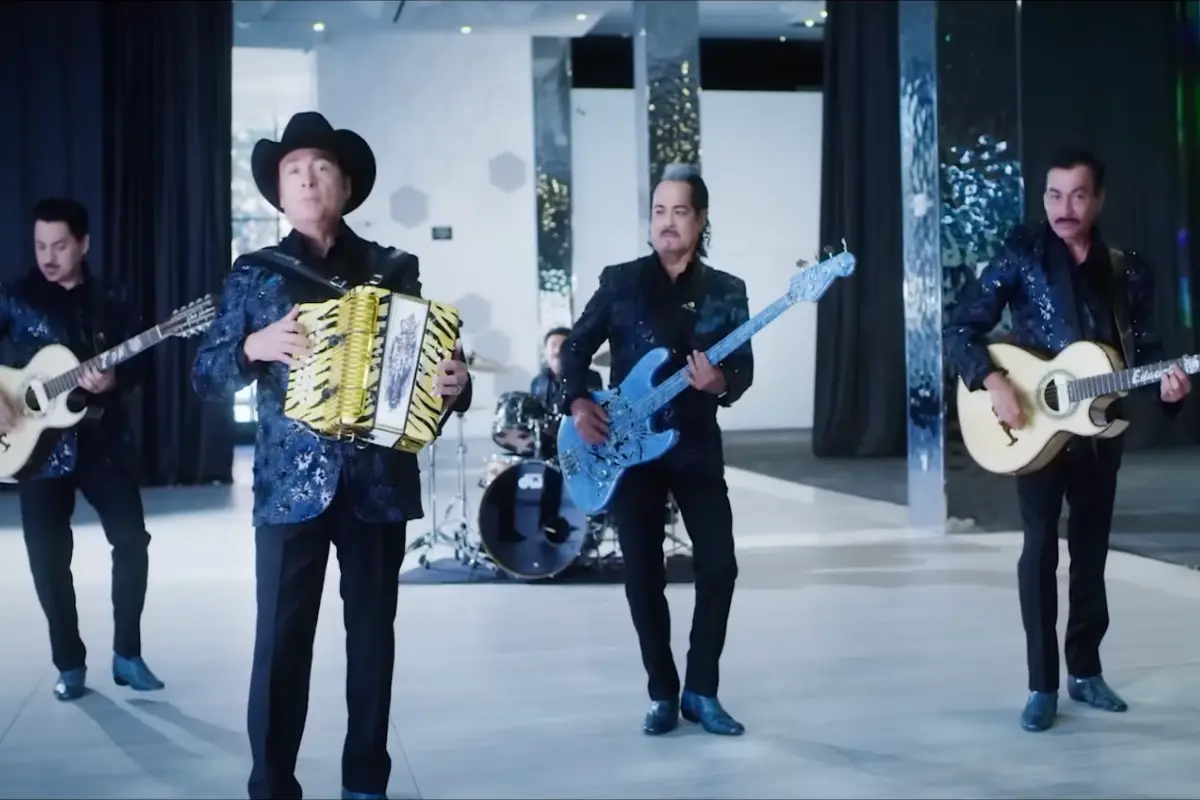 Los Tigres del Norte, de vuelta en Puebla 2025 (Foto: YouTube, Los Tigres del Norte Oficial / Canva)