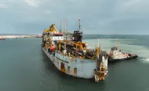 Llega a Yucatán una de las dragas más avanzadas del mundo