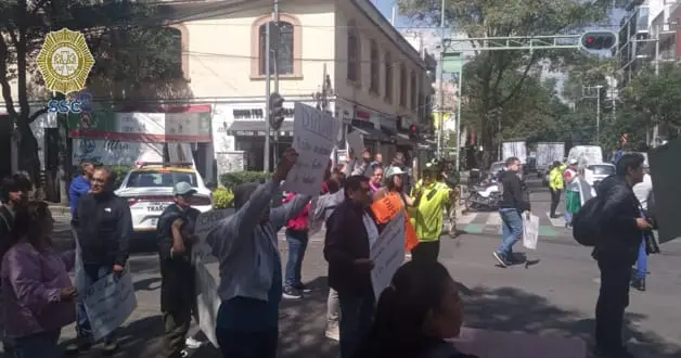 Manifestantes en CDMX.   Foto: @OVIAL_SSCCDMX