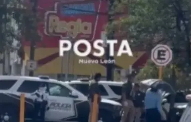 Menor recibe impacto de bala tras robo en plaza comercial de San Pedro