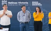 Raúl Cantú entrega 270 bancos y transforma la Preparatoria 25 en Salinas Victoria