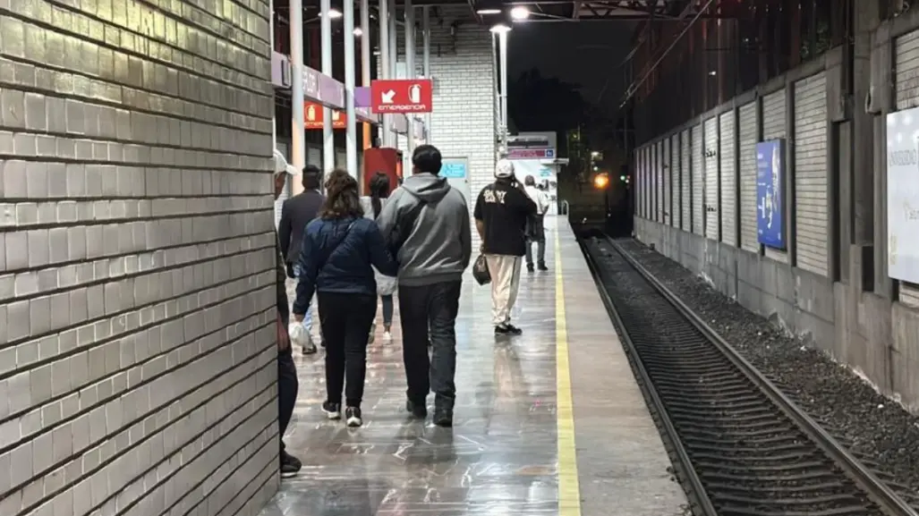 Tras más de 20 horas, reabren la Línea A del Metro CDMX; ya operan todas sus estaciones