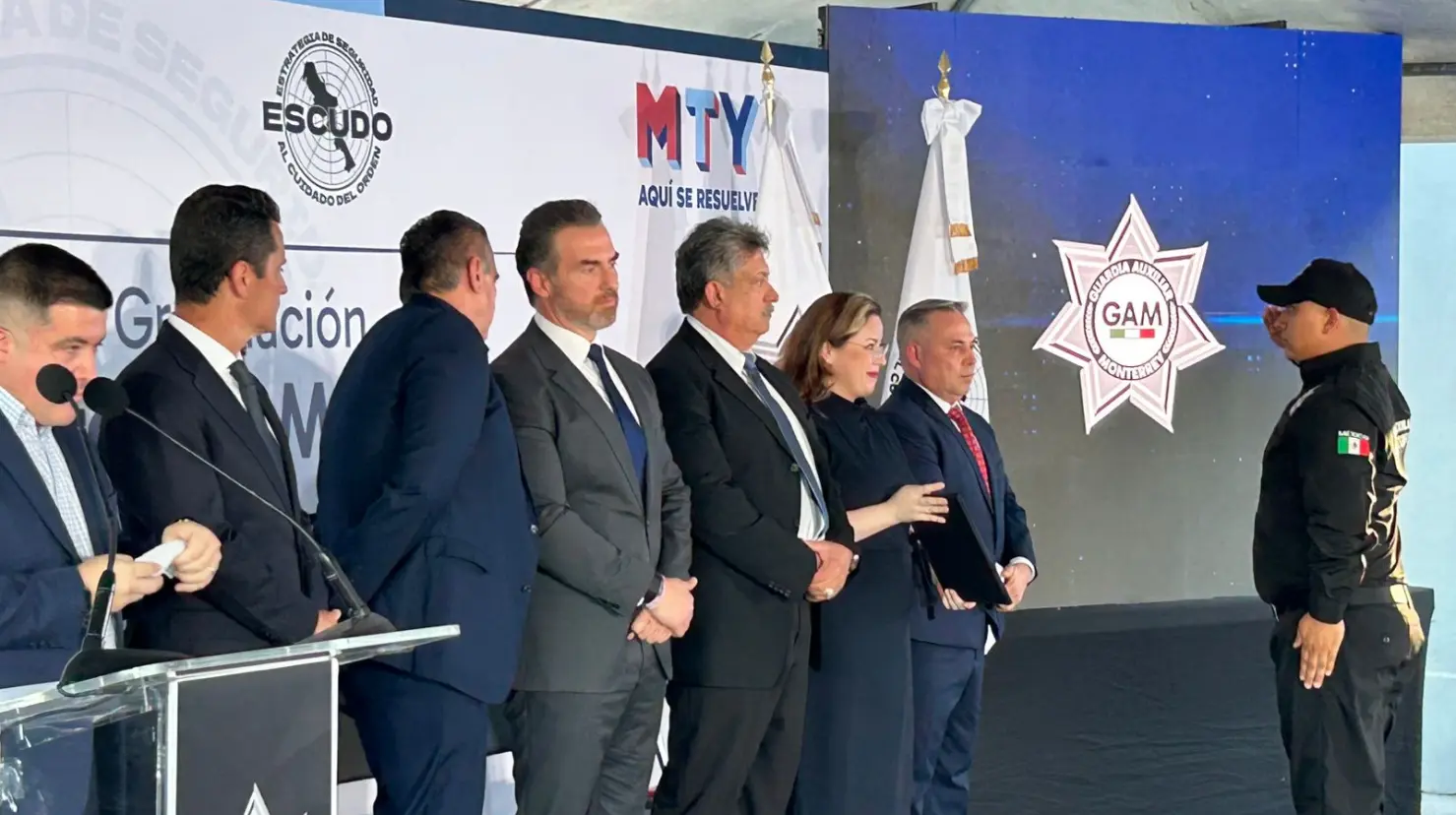 El edil regio señaló que la iniciativa busca adaptarse al comportamiento de miles de visitantes internacionales que se trasladarán a pie entre estadios. Foto: POSTA.