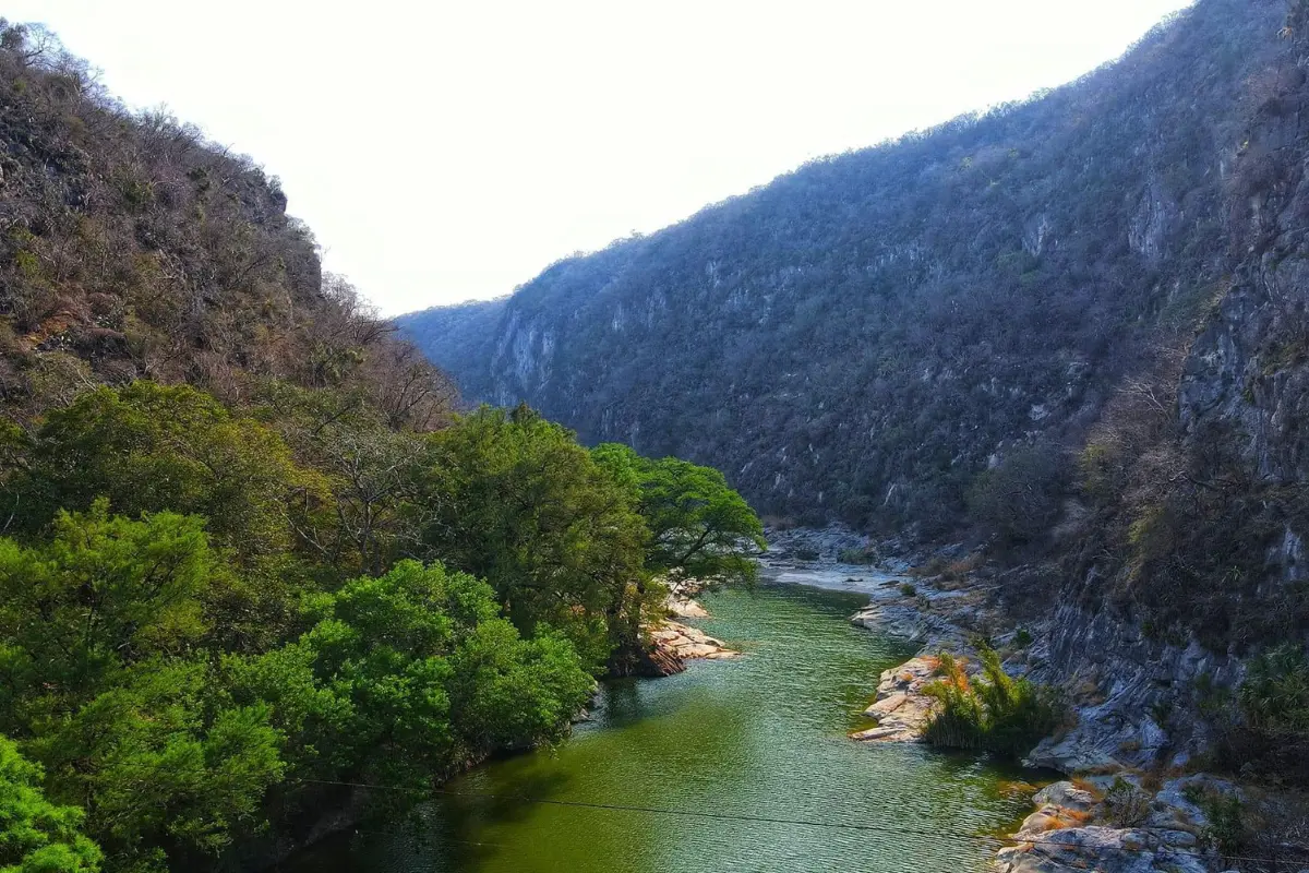Explora la fusión de deportes extremos, naturaleza y prehistoria en el Cañón del Servilletero de Tamaulipas