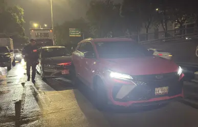 Choque múltiple en Circuito Interior provoca caos vial; no hay heridos