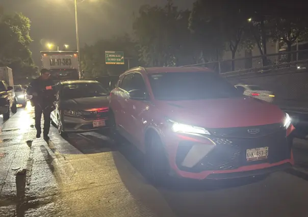 Choque múltiple en Circuito Interior provoca caos vial; no hay heridos