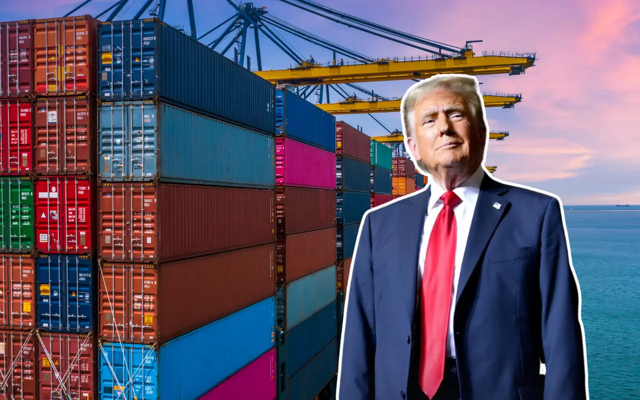 Donald Trump y buque de carga. Foto: X (@WhiteHouse) / Canva
