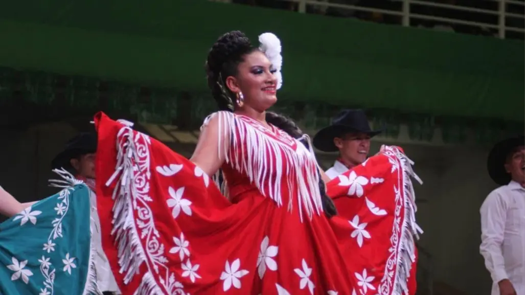 Estos son los 3 vestuarios que representan a la huasteca tamaulipeca en el mundo