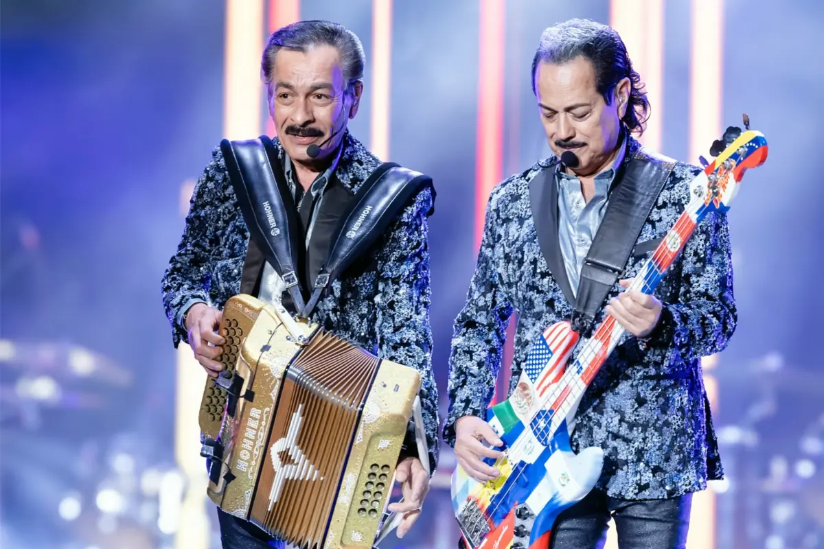 Los Tigres del Norte en CDMX (Foto: Facebook, Los Tigres del Norte / Canva)