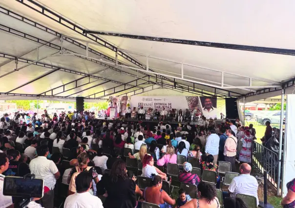 Arranca entrega de tarjetas para obras sociales en comunidades indígenas de Yucatán