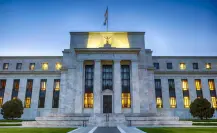 Reserva Federal ignora a Trump y deja sin cambios las tasas de interés en EE.UU.