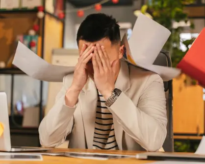 Salud mental en Nuevo León: ¿Cómo impacta el estrés laboral a los trabajadores?