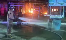 Fuerte incendio en dos locales consume mercancía en Playa Miramar