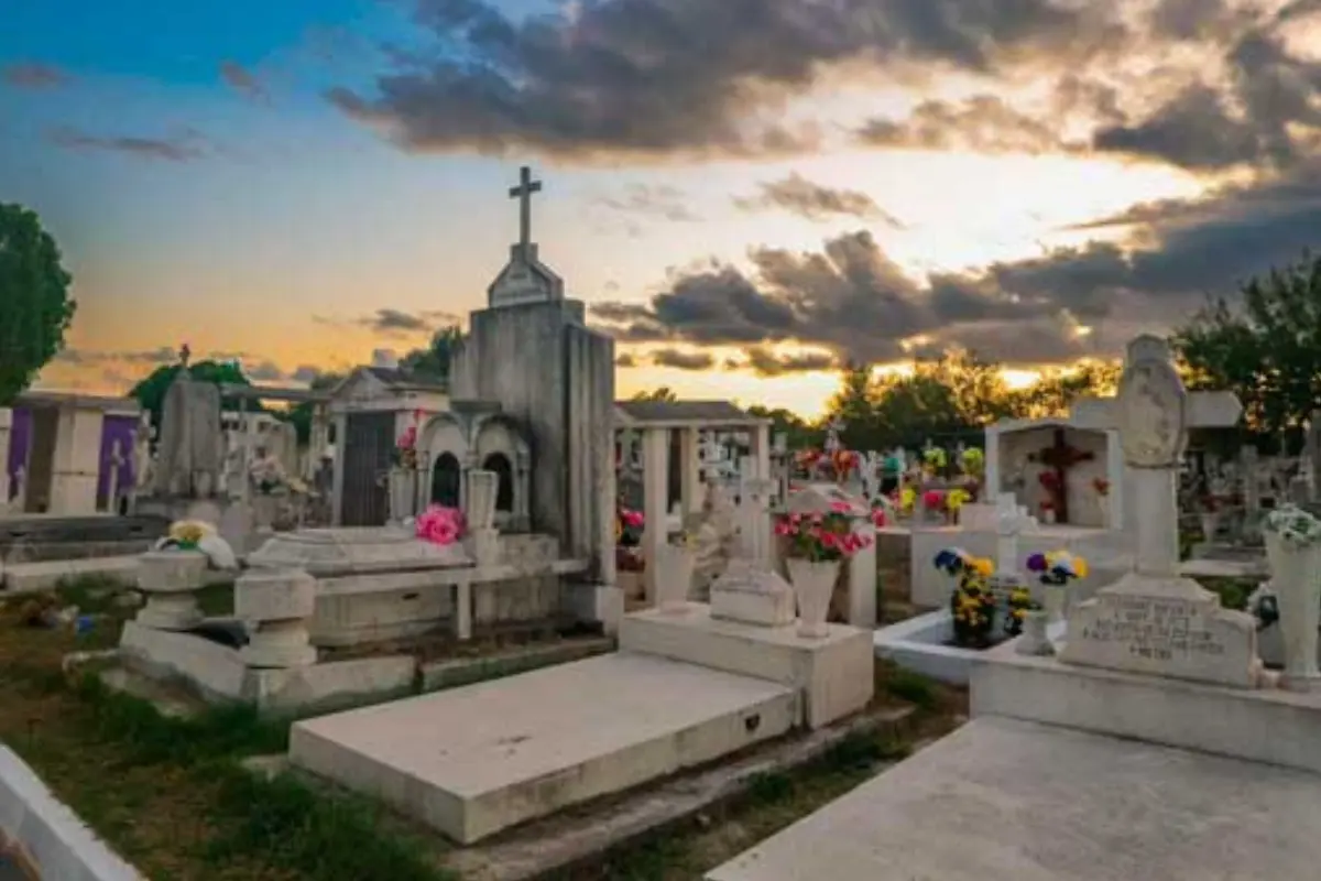 Con más de 130 mil metros cuadrados de extensión, este camposanto es el más grande de toda la ciudad y un sitio cargado de memoria colectiva. Foto: Ayuntamiento Reynosa
