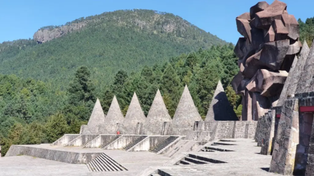 Pueblos originarios del Edomex: identidad vs urbanización