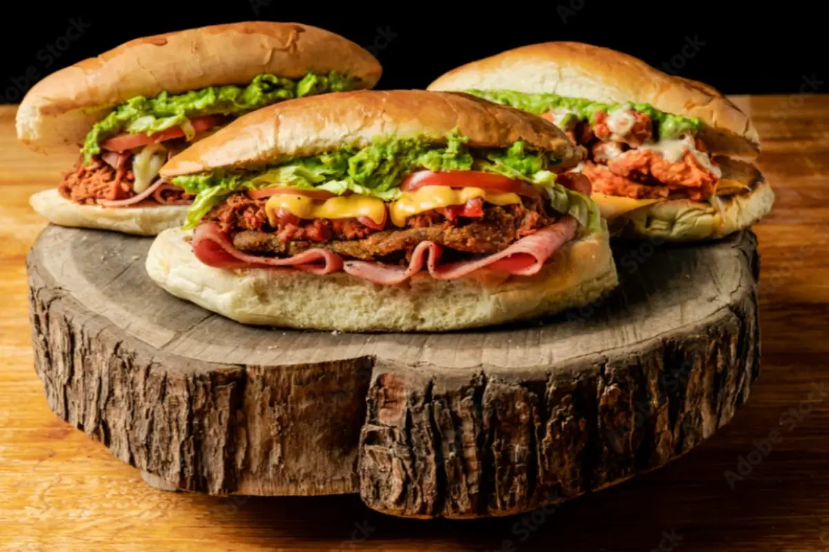 Tortas de CDMX. Foto: urbandamagazine.com | Canva