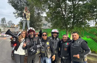 Esposa de Adrián Di Monte paraliza el tráfico con porras: VIDEO