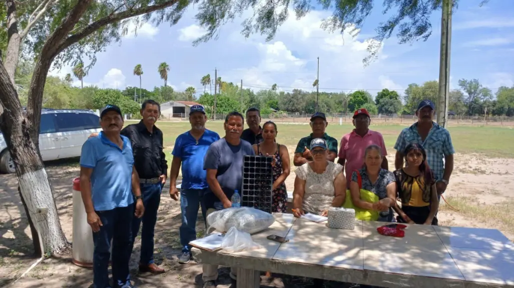 Familias de la ribereña en Tamaulipas inician con la siembra de cempasúchil
