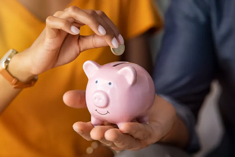 La selección de la mejor Afore en 2025 es esencial para que tu ahorro crezca de forma adecuada y se ajuste a tus necesidades. Foto: Canva