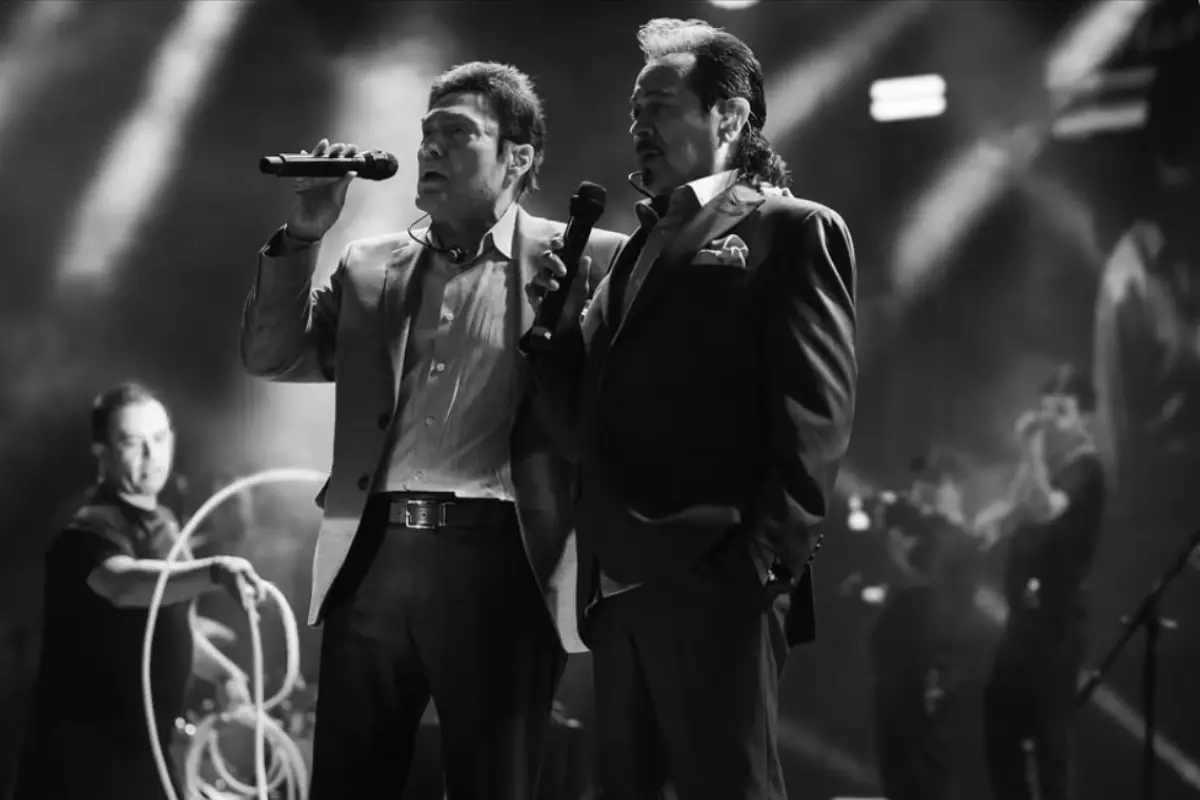 Los Tigres del Norte no se quedan callados ante lo dicho por el “Chicharito” (Foto: @lostigresdelnorte / Canva)