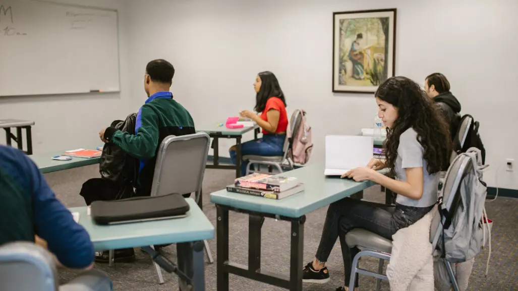 Mi Beca Para Empezar 2025: lista de estudiantes de CDMX que recibirán mil 100 pesos en agosto