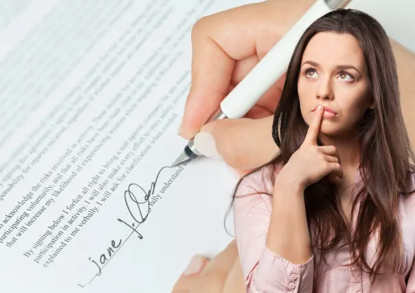 ¿Firmas solo con tus iniciales? Esto revela de tu personalidad, según la grafología