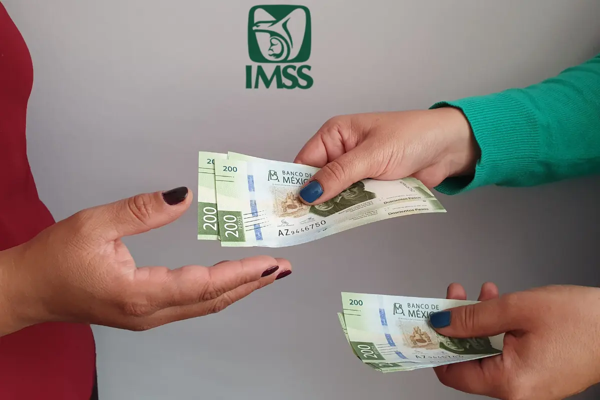 Existen dos razones por las que se puede perder tu pensión en agosto, están relacionadas con la cuenta bancaria. Foto: Canva | IMSS