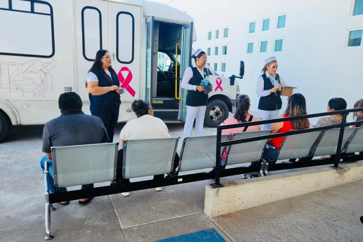 El mastógrafo móvil permite llevar este diagnóstico a comunidades que normalmente tendrían que trasladarse a centros urbanos para recibir atención especializada./Foto: IMSS Coahuila