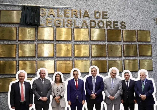 Rinde Congreso de Nuevo León homenaje a diputados constituyentes