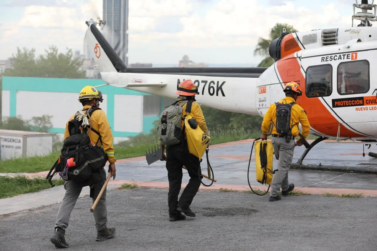 Se mantienen informados a los habitantes de las comunidades cercanas sobre la situación. Foto: PCNL.