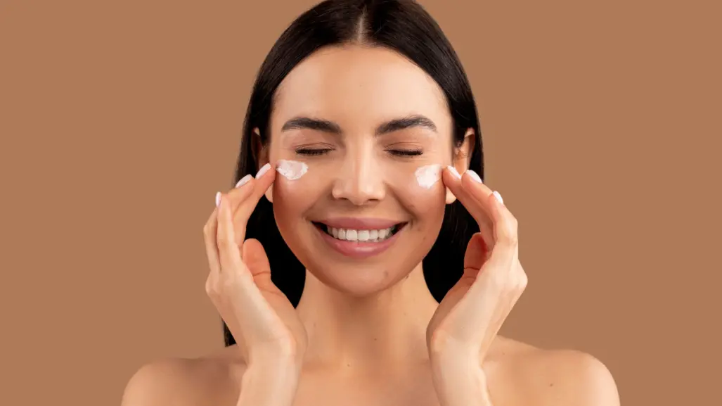 Esta crema facial de farmacia deja la piel super hidratada