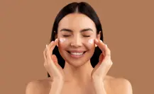 Esta crema facial de farmacia deja la piel super hidratada