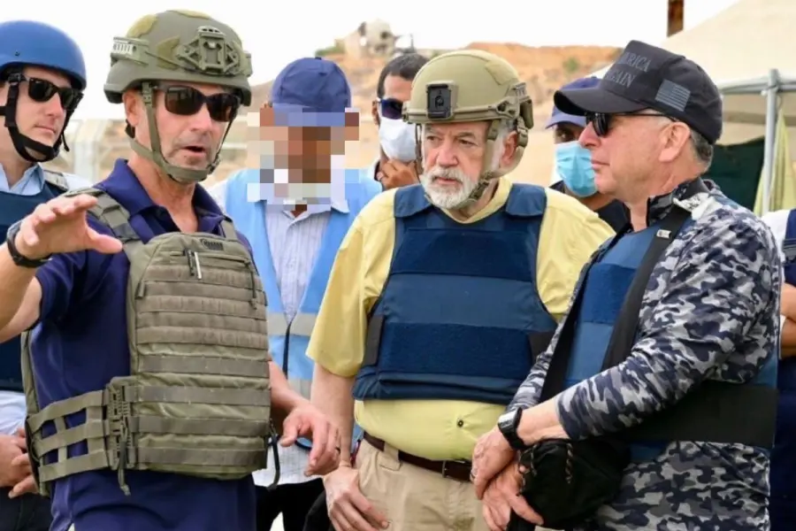 Enviado especial de Estados Unidos se reúne con familias de rehenes en Tel Aviv