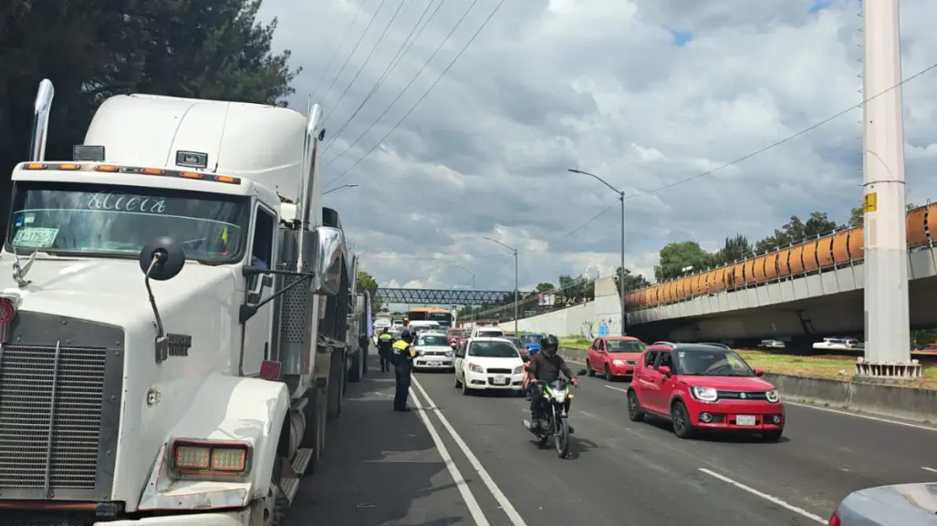 ¡Atención! Bloqueo en Avenida Oceanía genera caos vial en GAM; estas son las alternativas
