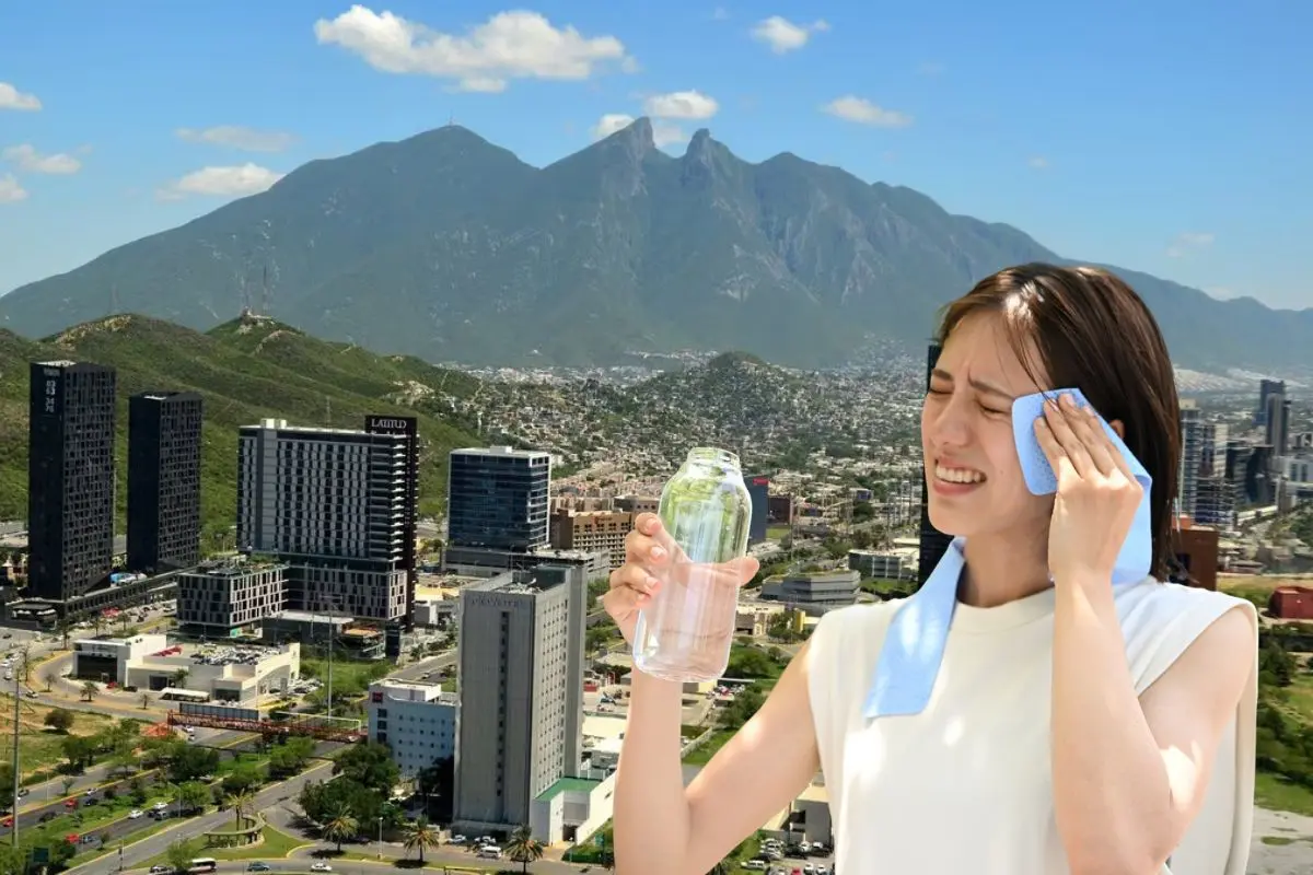 Mujer sosteniendo su agua con calor Foto: Canva