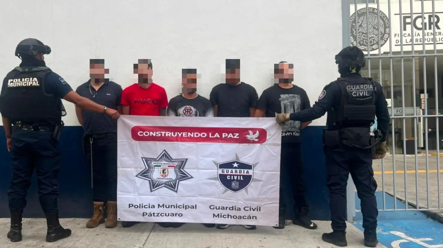 Detienen a cinco presuntos miembros del CJNG en autopista de Michoacán. Foto: SSP Michoacán