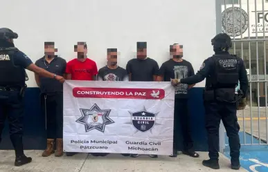 Detienen a cinco presuntos miembros del CJNG en autopista de Michoacán
