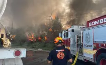 Incendio en corralón moviliza a cuerpos de emergencia en El Carmen