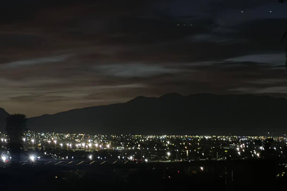 Aunque muchos piensan que las imágenes impresionantes de planetas provienen de telescopios espaciales o grandes observatorios, asegura que desde Saltillo se pueden apreciar detalles sorprendentes. /Foto Lesslie Delgado