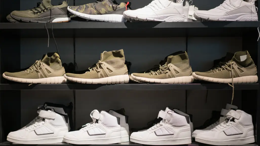 El desconocido outlet en CDMX con tenis de importación originales desde 190 pesos