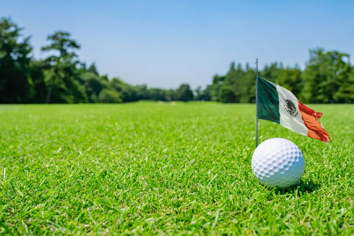El primer campo de golf gratuito en la CDMX. Foto: Canva