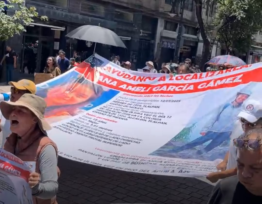 Marcha por Ana Amelí llega a Bellas Artes sin incidentes Marcha por Ana Amelí llega a Bellas Artes sin incidentes