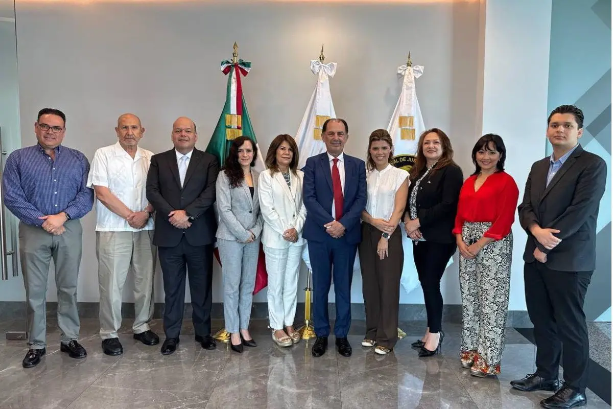 La Fiscalía General de Justicia del Estado de Nuevo León llevó a cabo una reunión de trabajo. Foto: Fiscalía General de Justicia de Nuevo León