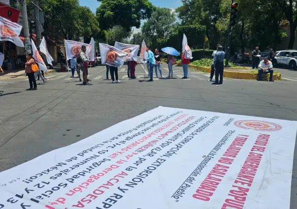 Bloqueo en Azcapotzalco: comerciantes acusan abuso de autoridad y despojo de mercancías